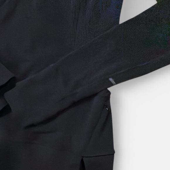 Lululemon Athletica Black Run Ambition Pullover Size 2 - Picture 5 of 10